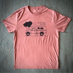 Pink T-Shirt Vintage Pickup Truck Camper Ukelele Guitar Graphic Size M Old Navy